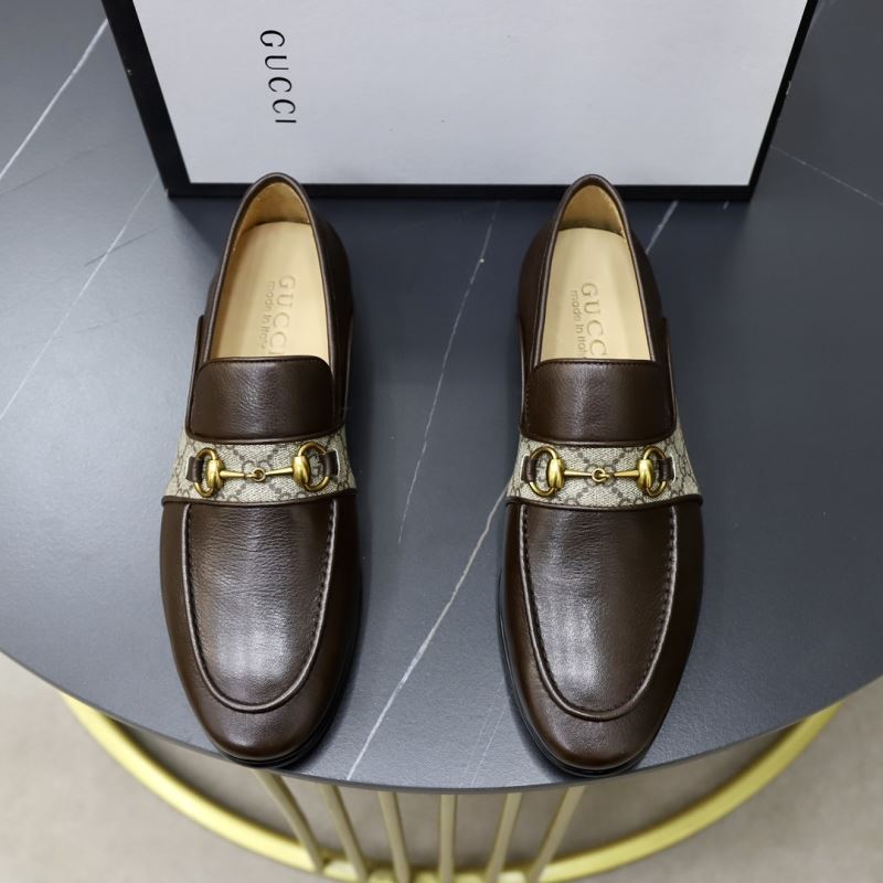 G*u*i leather shoes